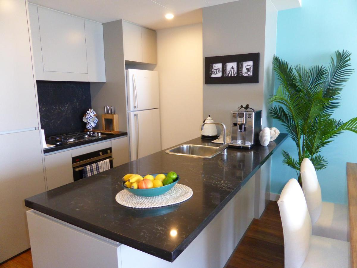 Arena Luxury Beachfront Apartment Newcastle Buitenkant foto