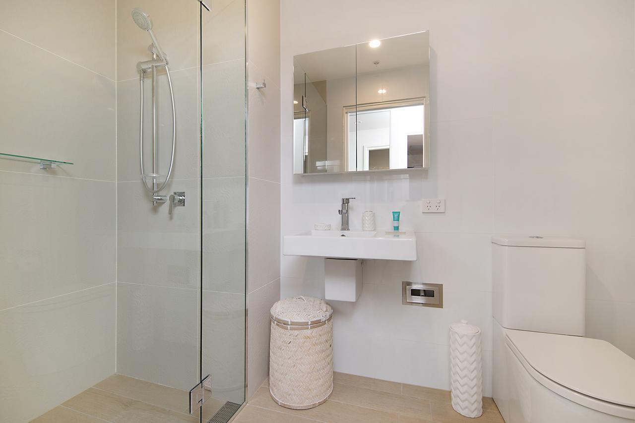 Arena Luxury Beachfront Apartment Newcastle Buitenkant foto