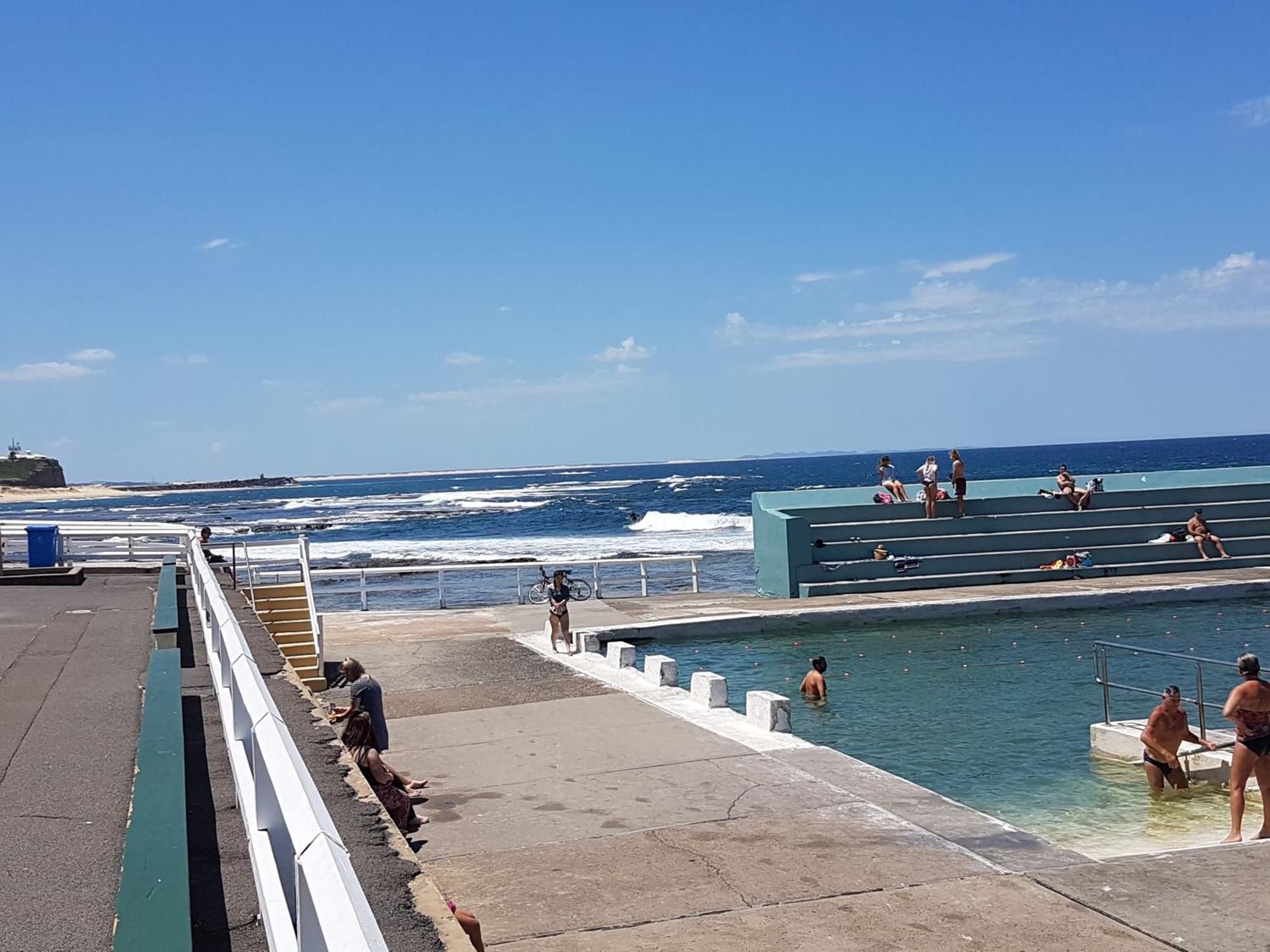 Arena Luxury Beachfront Apartment Newcastle Buitenkant foto